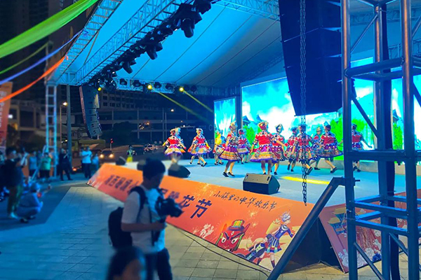 评价专业污绿巨人视频APP音响好坏的标准是什么？评价专业污绿巨人视频APP音响好坏的标准是什么？【绿巨人软件免费看污黄视频音响】